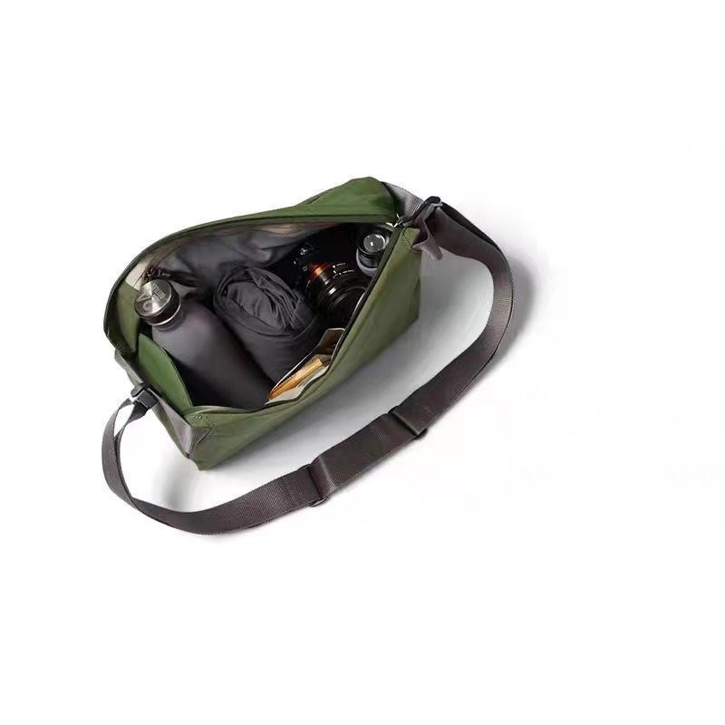 Australia Venture Sg 9L Explorer Chest Large-Capacity Unisex Fashion One Shoulder Messenger Bag