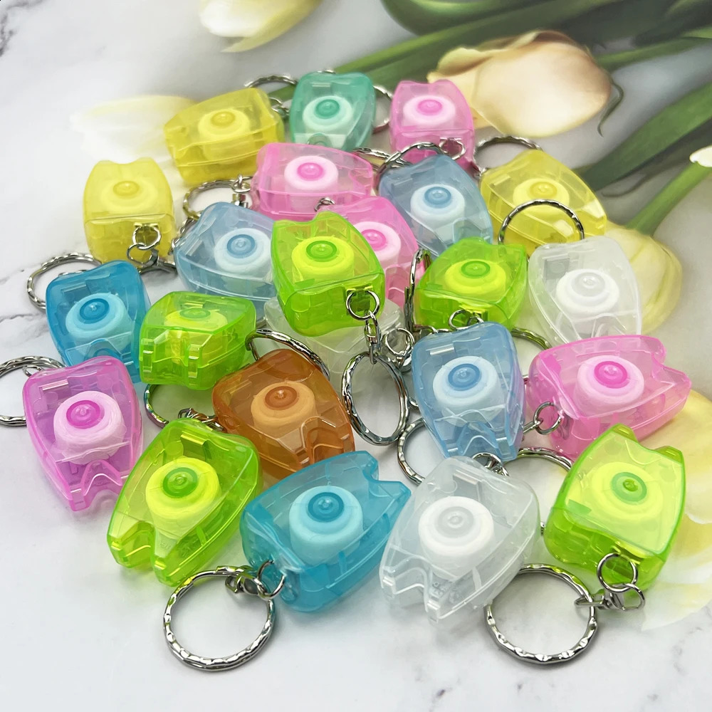 30Pcs 15M Dental Floss Keychain Oral Care Flosser Teeth Cleaning Pick Hygiene Health Clean Wire Portable Dentist Gift 250811