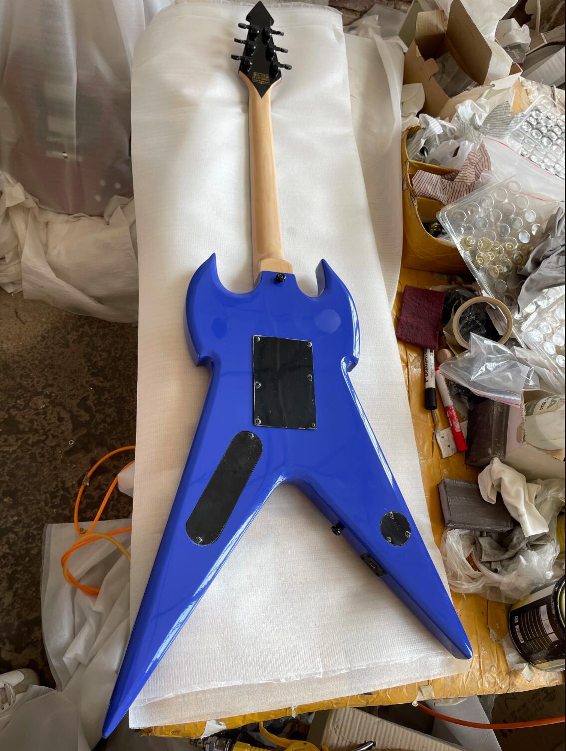 Wylde Audio Blue Lightning PanteraWarhammer Electric Guitar China EMG Pickups Floyd Rose Tremolo Black Hardware