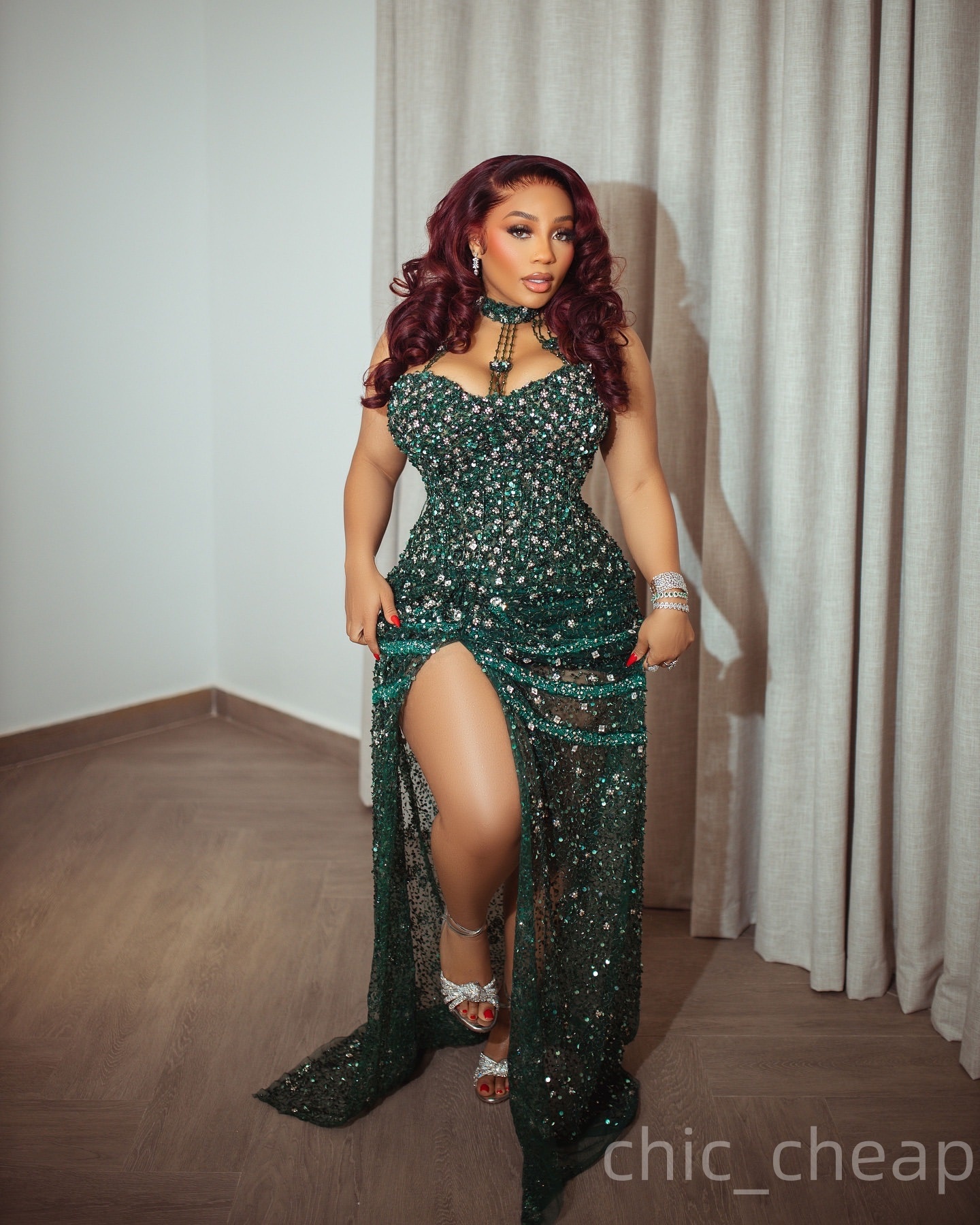 Sheath Dark Green Prom Dresses 2025 Crystals Halter High Split Sequined Evening Formal Party Second Birthday Engagement Gowns Plus Size Dress For Spec