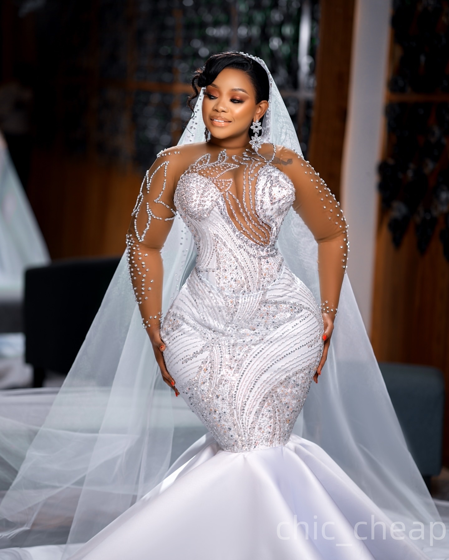 2025 Aso Ebi Plus Size Ivory Mermaid Wedding Dress Satin Sheer Neck Sequined Beaded Crystals Sparkly Bridal Gowns Dresses ZJ0688