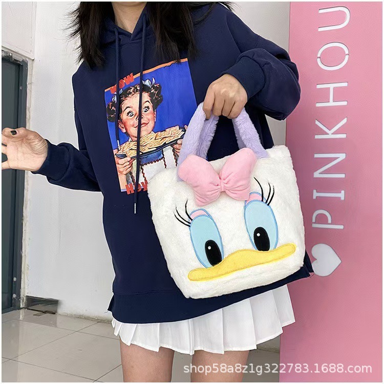 Free shipping designer Cute Cartoon Lamb Wool Handbag New Strawberry Bear Cartoon Large Capacity Children Shoulder Bag
