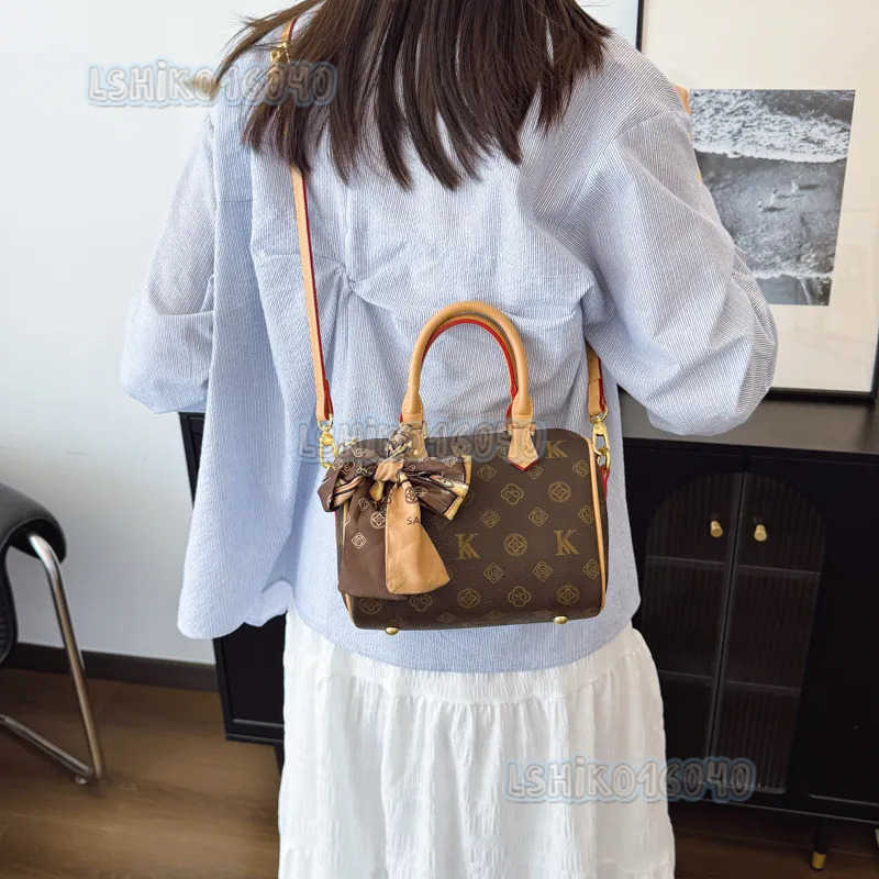 Designer Bags Fashion Shoulder Crossbody 2025 Colorful Printed Boston Ladies Pillow Bag Multifunctional Handbag H250818