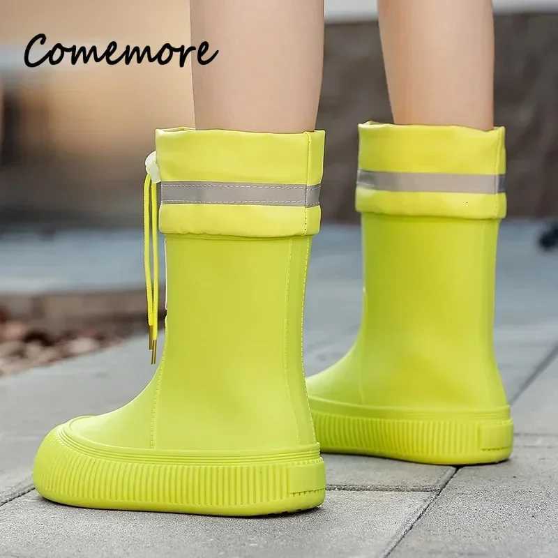 Womens Rain Boots Anti-Slip Trend Lightweight Soft Rain Shoes Female Outdoor Fishing Thick Sole Waterproof Shoes Comfortable XJ250818