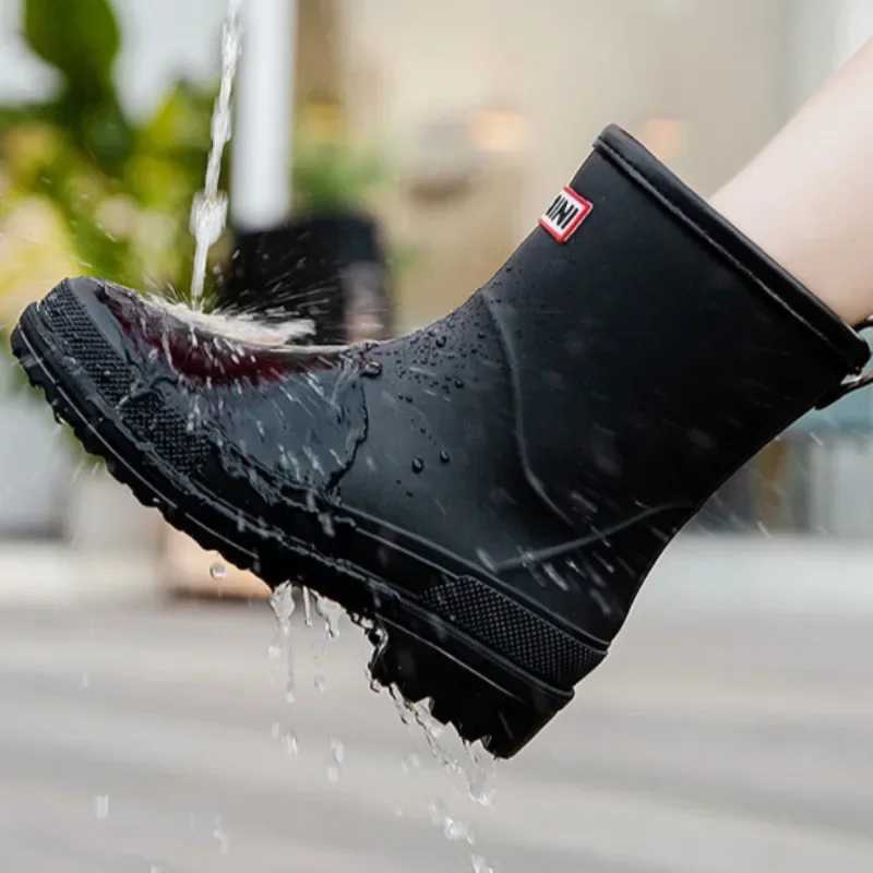 Rain Shoes for Women Fi Mid Calf Rubber Boot Waterproof Work Garden Shoes for Women N Slip Wading Shoe Botas Lluvia Mujer XJ250818