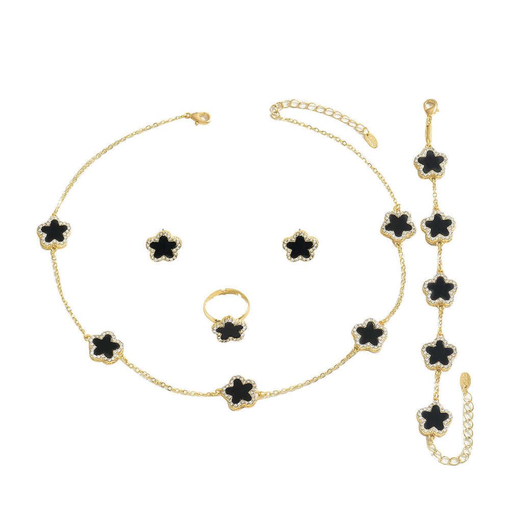 2024 Women's Bracelet Jewelry Set Flower Inlaid Dia Design Necklace Earrings Versatile Niche Ring