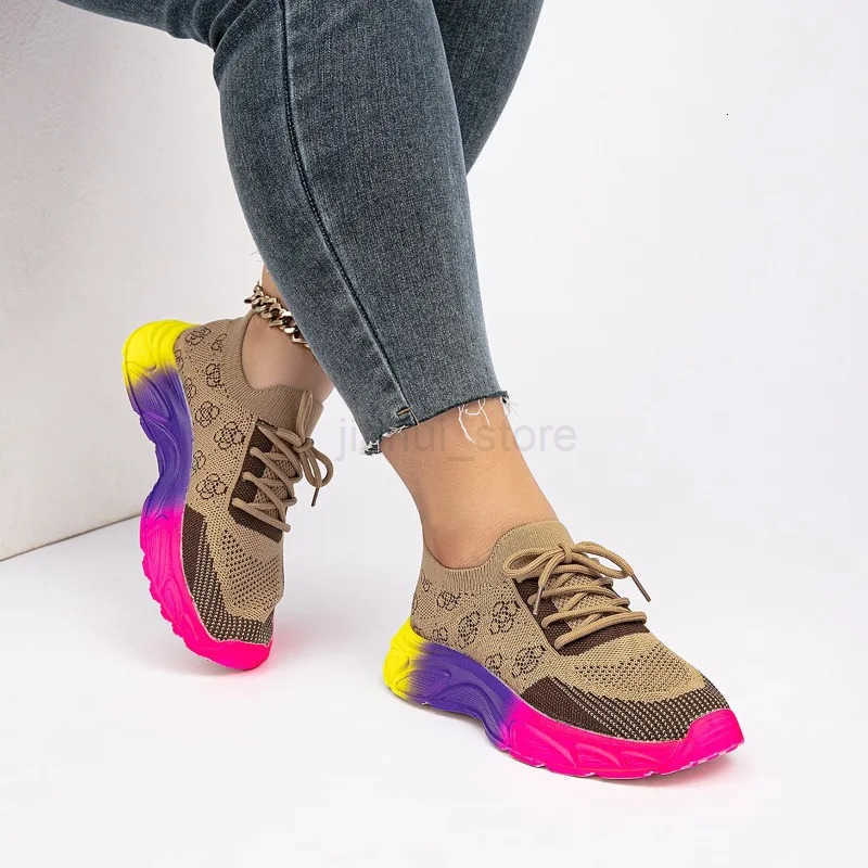 Women Sneakers New Fashion Comfortable Athletic Training Sneakers Women Breathable Outdoor Designer Shoes Women Womens Shoes M250818