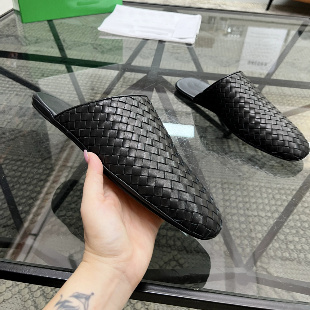 Summer Men's Woven Closed-Toe Slip-On Slippers - Lightweight & Comfortable Casual Sandals