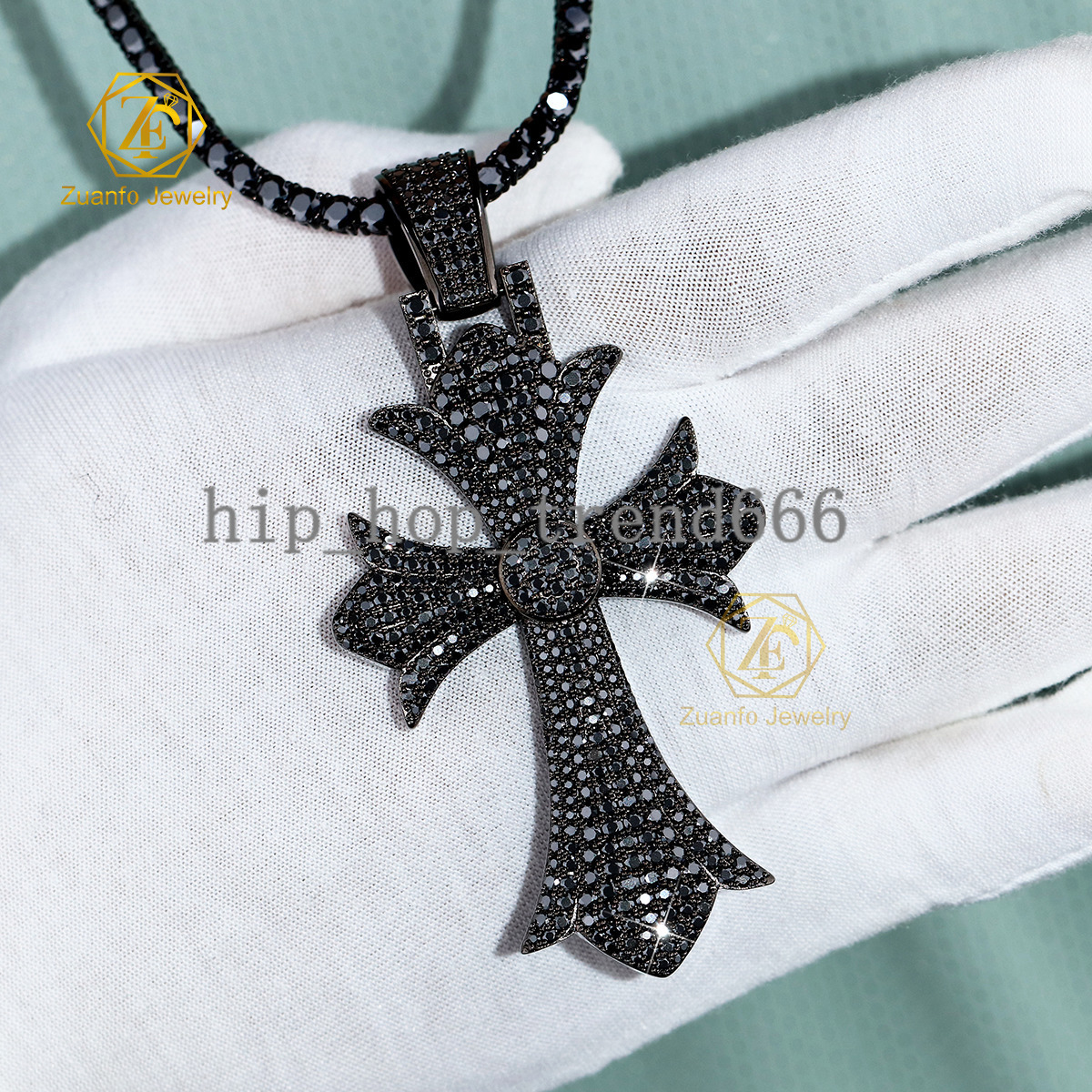 Wholesale 925 Silver Cross Pendant with Black Moissanite GRA D VVS1 Moissanite Diamond Pendant Cross Charm Party Gift