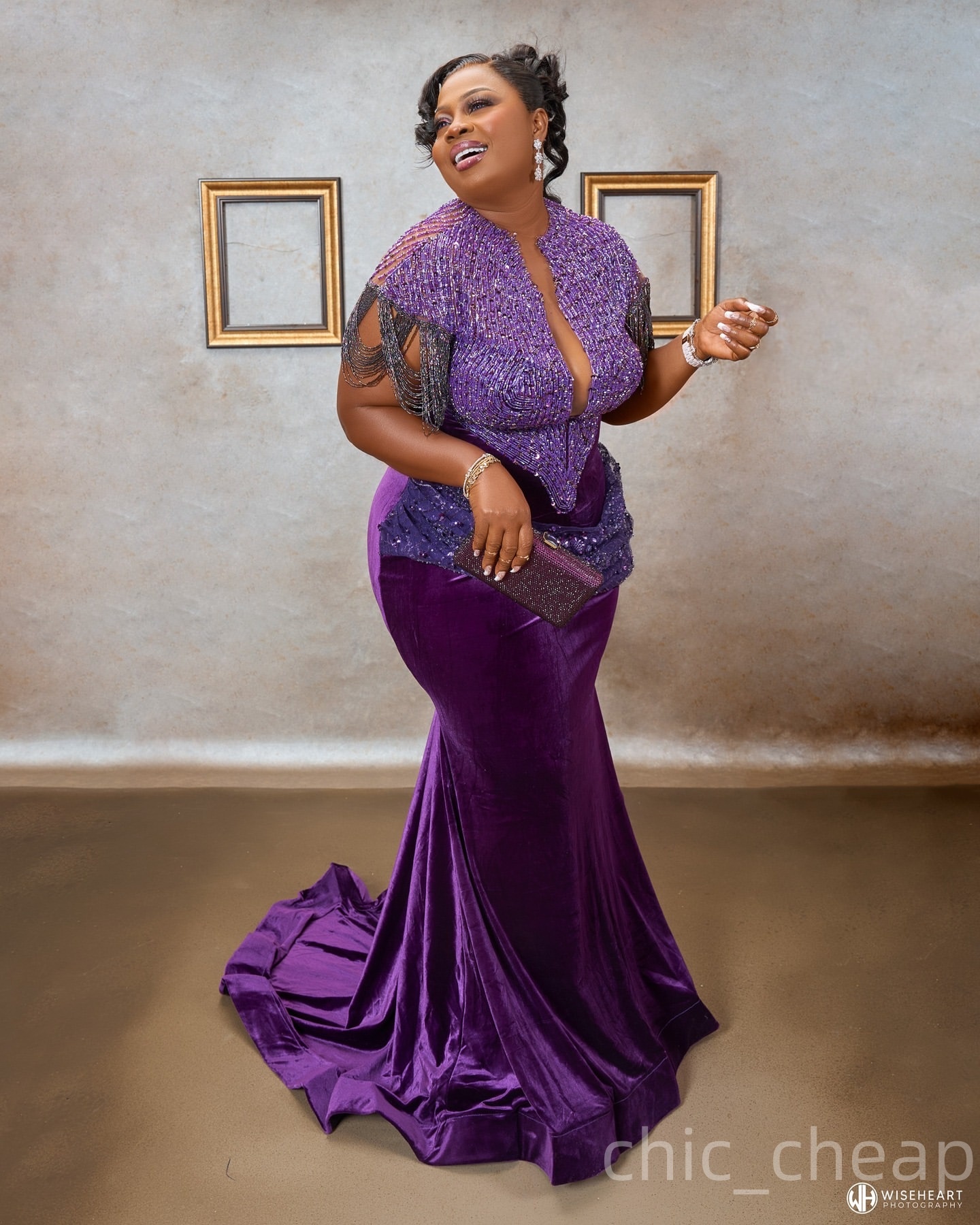 2025 Plus Size Purple Mermaid Mother Of Bride Dresses Beadings Velvet Sheer Neck Evening Party Mama's Dress Vintage 50's Birthday Wedding Gu