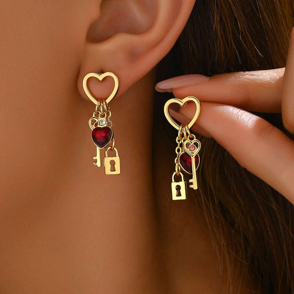 Lock Series French Minimalist Heart Stud for Women - Inlaid Dias Drop Earrings with High-End Fashion Design