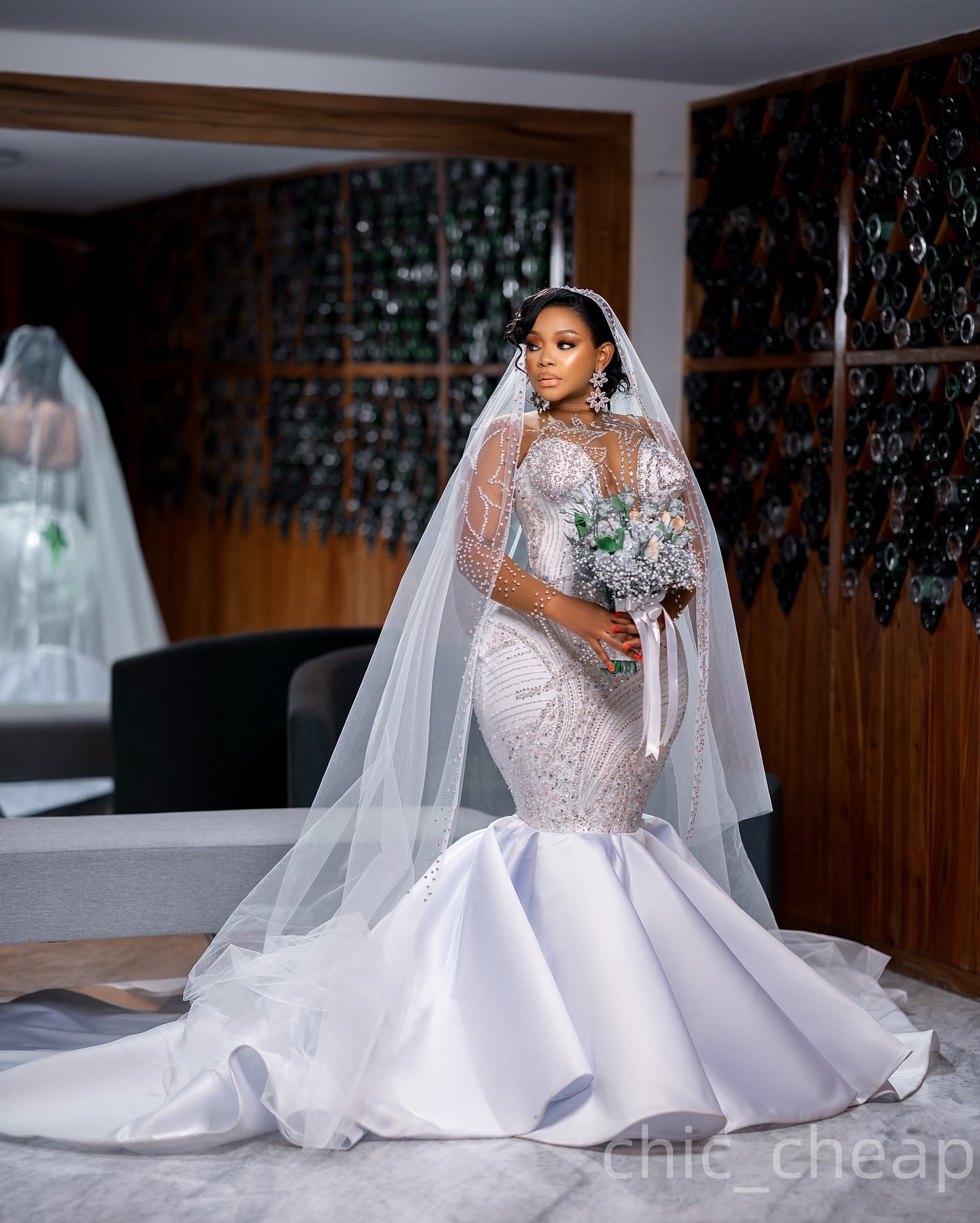 2025 Aso Ebi Plus Size Ivory Mermaid Wedding Dress Satin Sheer Neck Sequined Beaded Crystals Sparkly Bridal Gowns Dresses ZJ0688