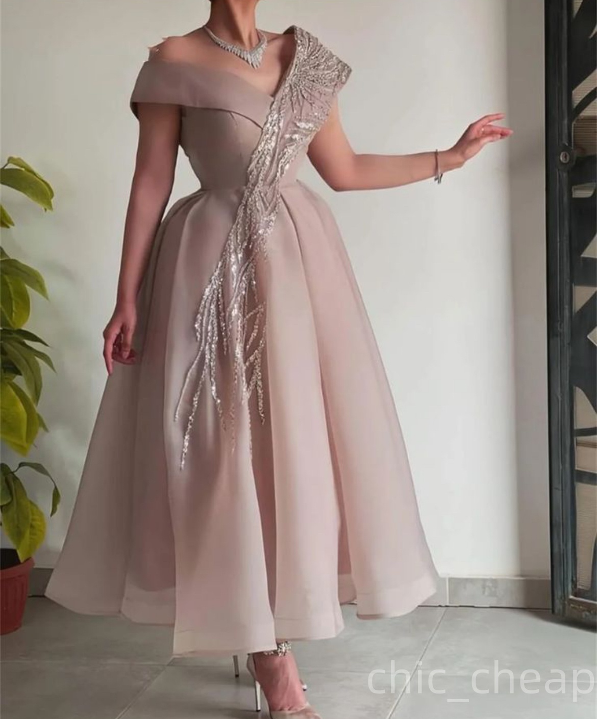 2025 Plus Size Champagne A-line Mother Of Bride Dresses Lace Ankle Length Organza Evening Party Mama's Dress Vintage Birthday Wedding Guest Groom