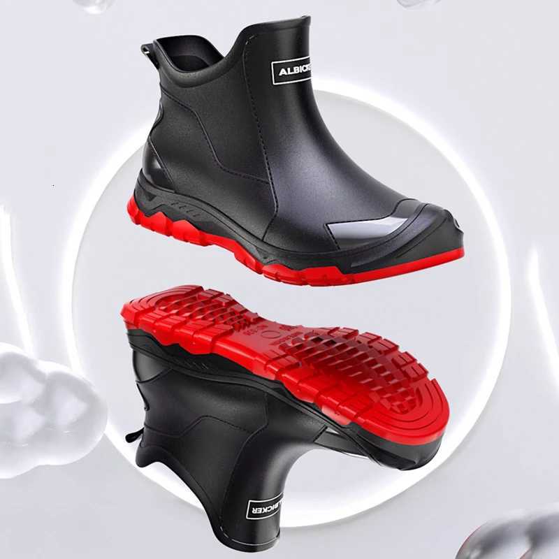 New Outdoor N-slip Light Shoes Men Rain Boots Waterproof Rubber Fishing Shoes Durable Waterproof Rubber Fishing Shoes Size 39-45 XJ250818