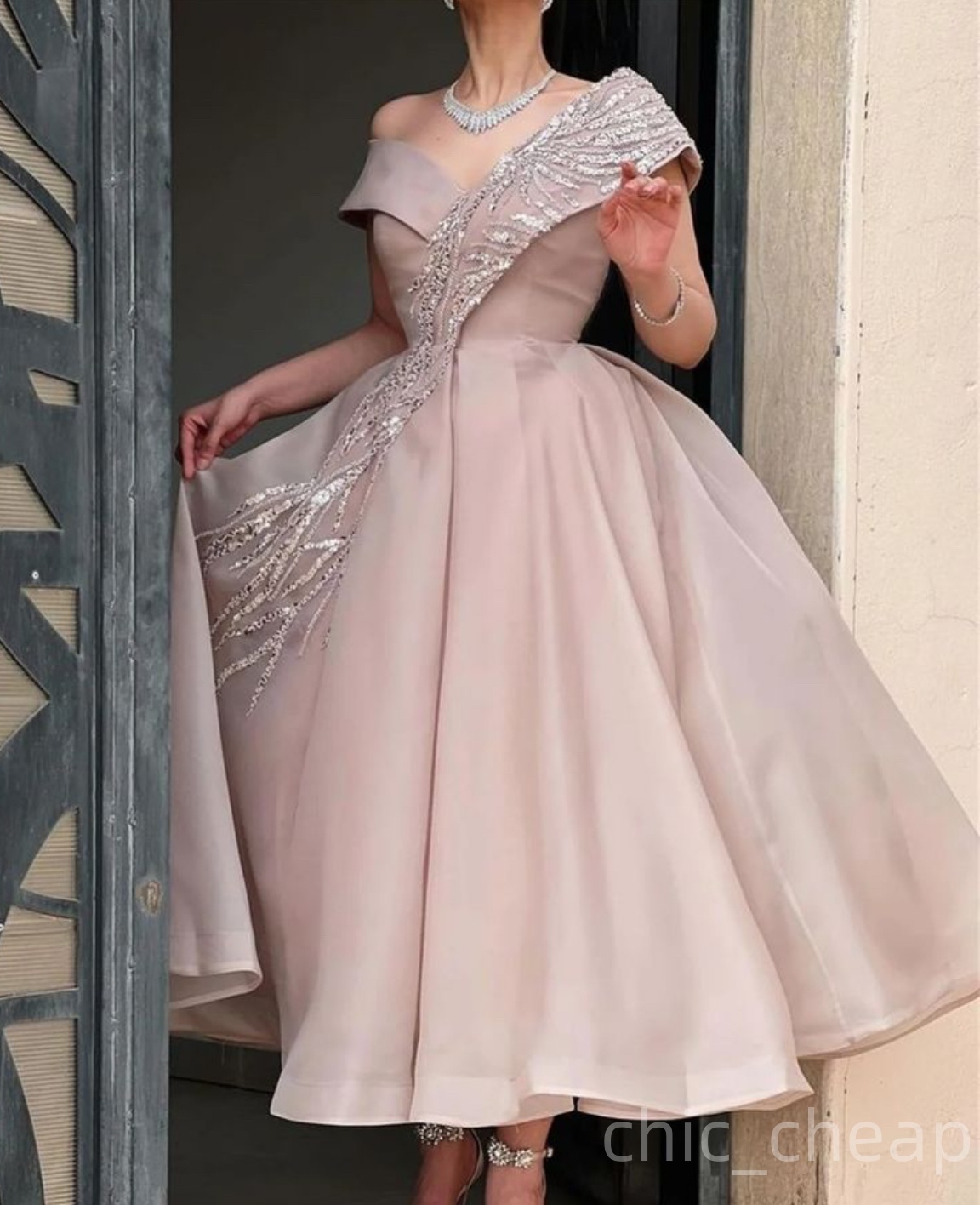 2025 Plus Size Champagne A-line Mother Of Bride Dresses Lace Ankle Length Organza Evening Party Mama's Dress Vintage Birthday Wedding Guest Groom