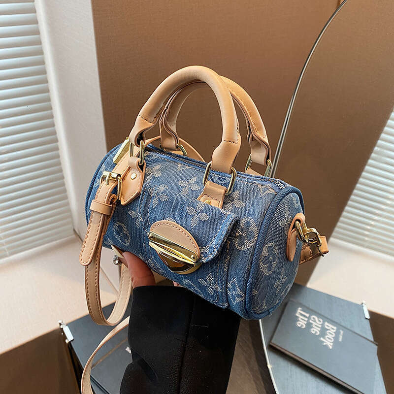 Popular Niche Denim for Women New Trendy Fashionable Versatile Crossbody Handheld Cylinder Bag 2025