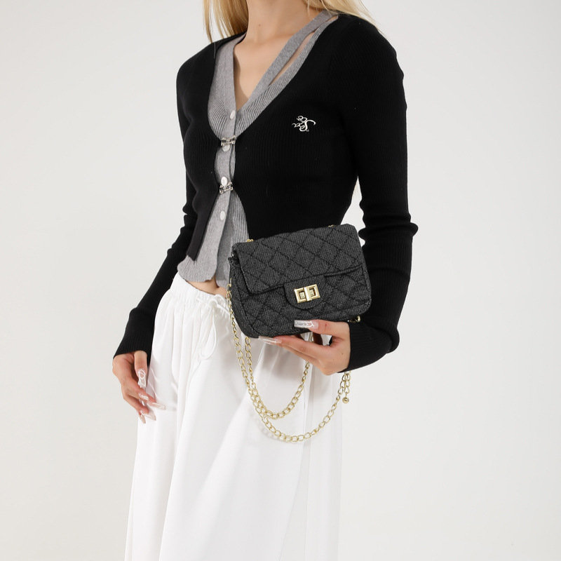 Free shipping designer Textured Stylish Lock Buckle Small Square Bag Wholesale Autumn New Small Chanel Style Denim Fashion Diamond Chain Crossbody Bag