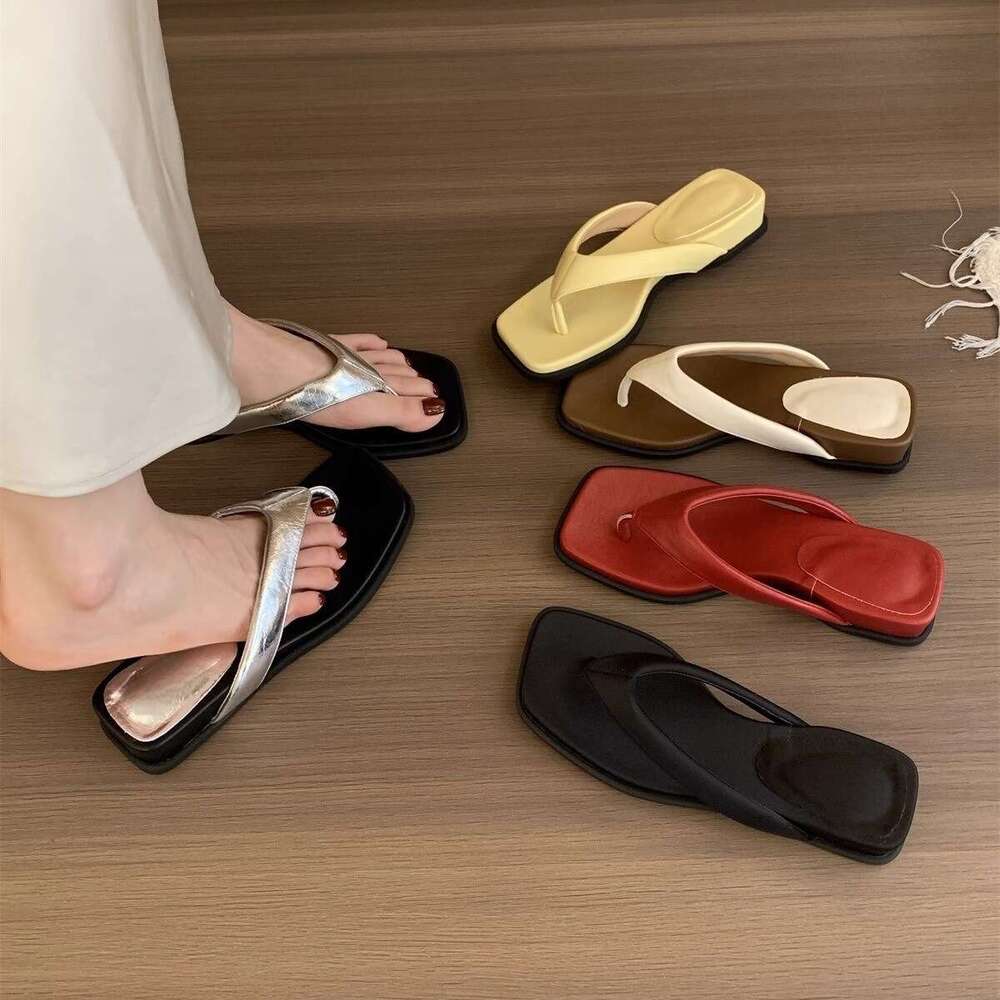 Silver Women's Summer Outdoor Slippers New Soft Thick Sole Flip-Flops French Style Stunning Toe Post Sandals Vacation Beach Shoes