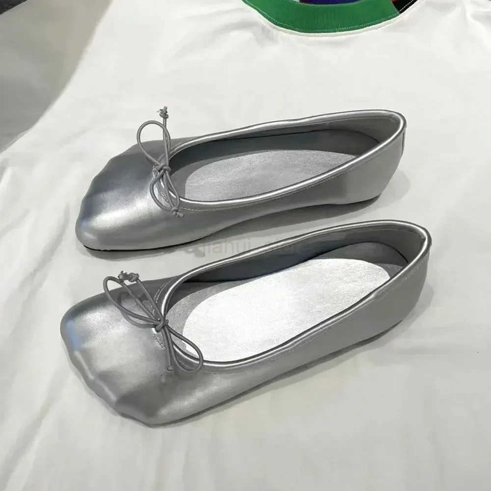 New Summer Cool Protruding Toes Mules Flats Chic Slip on Comfy Walking FAshion Leather Toe Shoes Women High Quality M250818