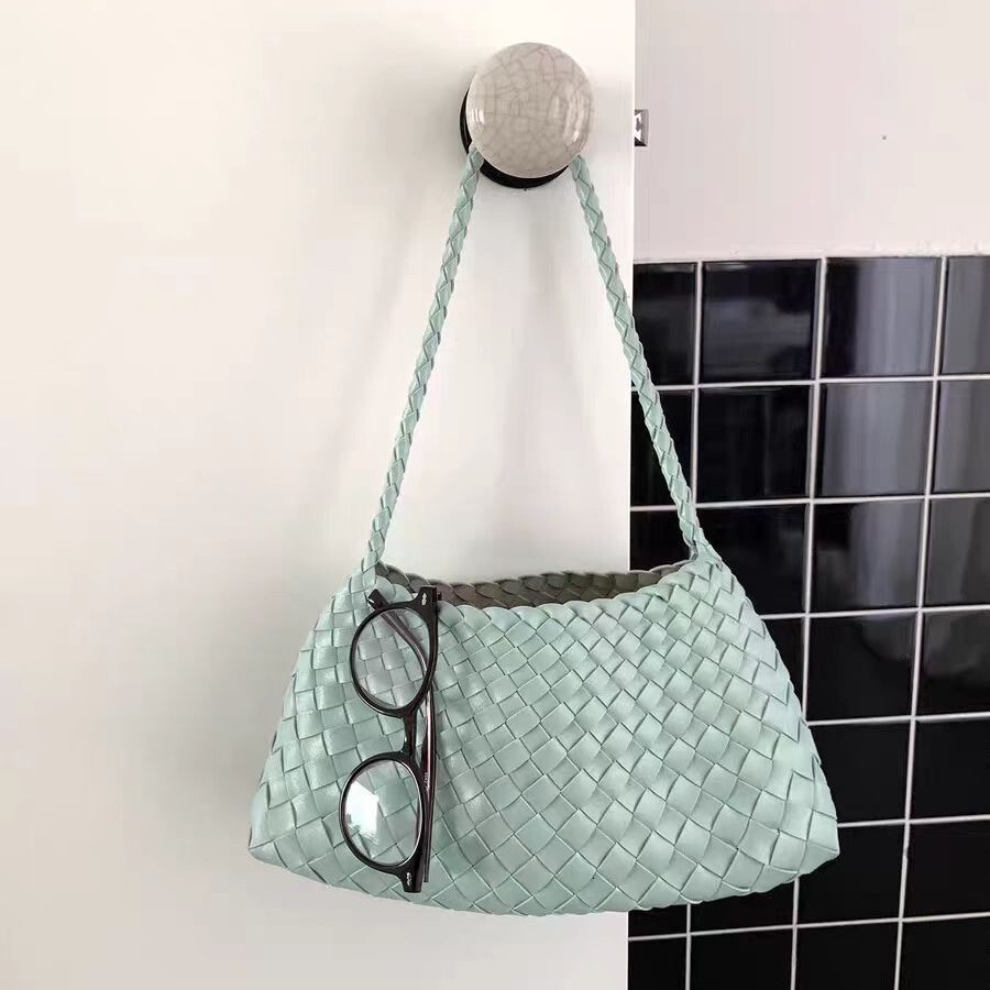 Designer Luxury Bag Bag Handwoven Dumpling Bag For Women 2025 New Niche Vintage Underarm Bag Single Shoulder Handbag Basket Bag