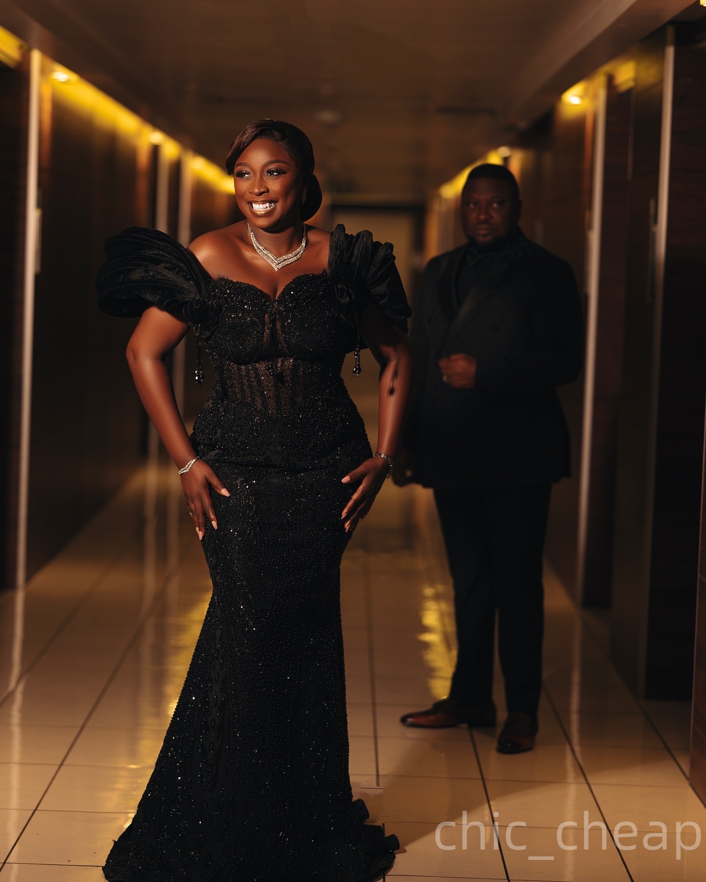 2025 Plus Size Black Mother Of Bride Dresses Sequined Beaded Vintage Evening Party Mama's Dress Vintage Birthday Wedding Guest Groom Mother'