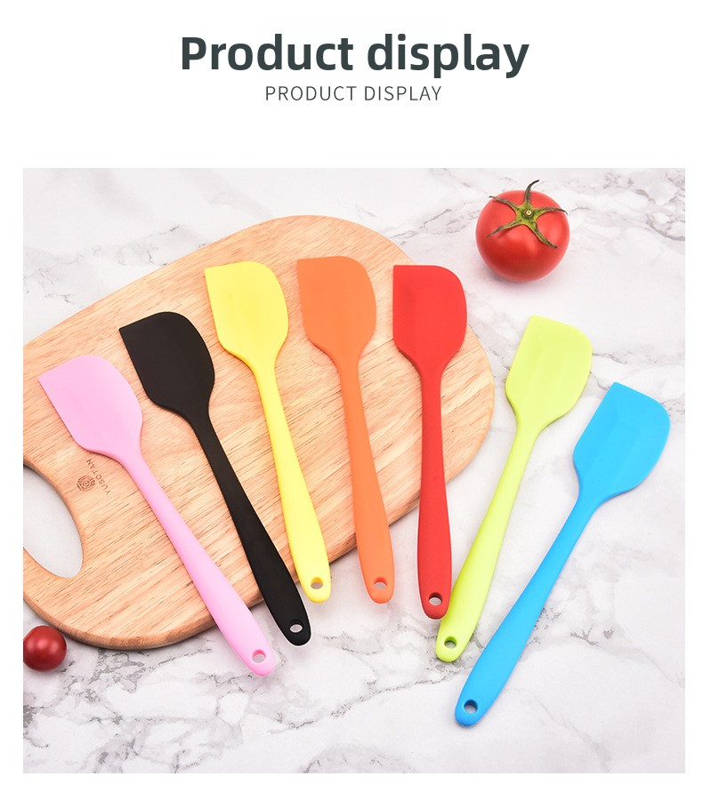 Heavy-Duty Silicon Cake Scraping Knife for Cream Handling & Decorating Durable Cooking Utensil Set at 72g Weight