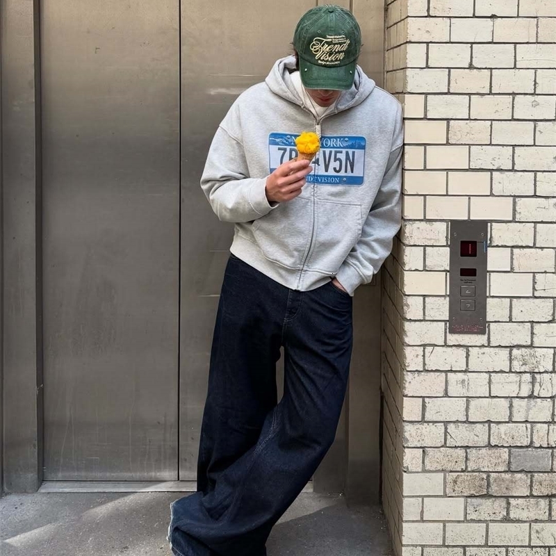 Mens Pink Zip Up Hoodie Personalized Custom License Plate n Streetwear Style Youth Versatile Unique Comfortable Pullover 250815