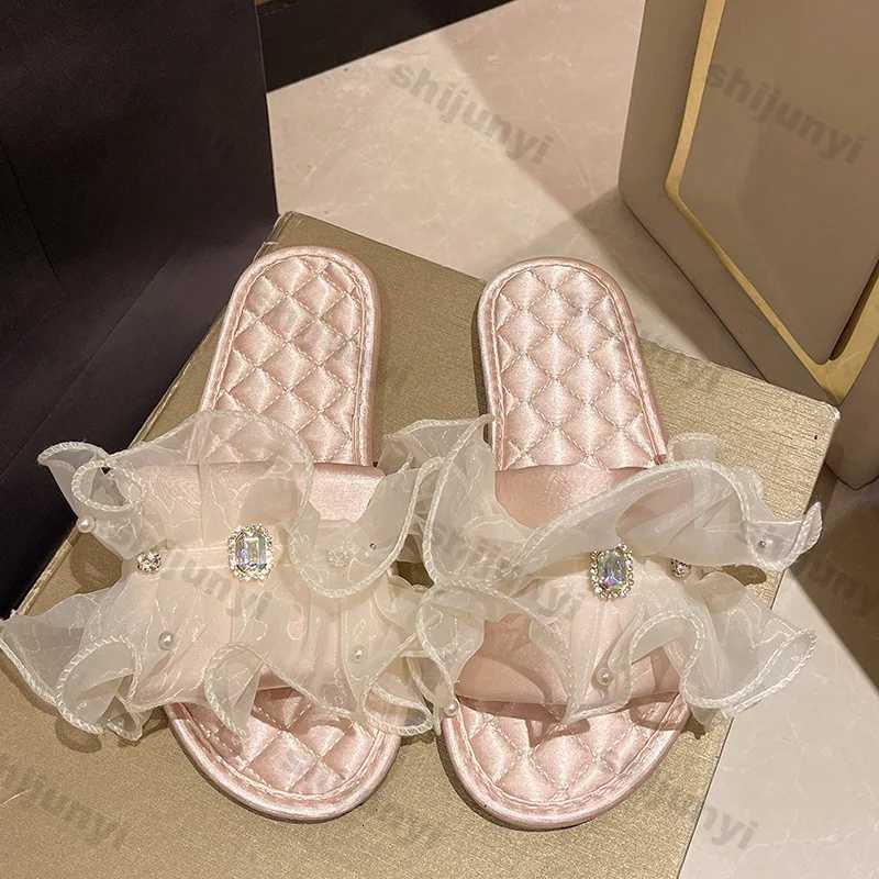 2024 Satin Open Toe Slippers Autumn New Indoor Soft Bott Flip-flops Bow Tie Ladies Flat He Casual Comfortable Slides Y250818