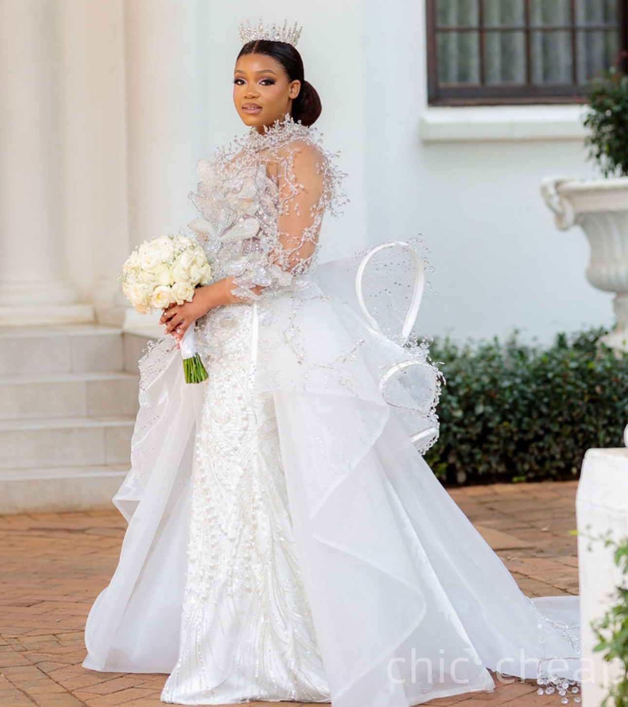 2025 Aso Ebi Plus Size Ivory Mermaid Wedding Dress Rhinestones Florals Sequined Lace Detachable Train Sparkly Bridal Gowns Dresses ZJ0681