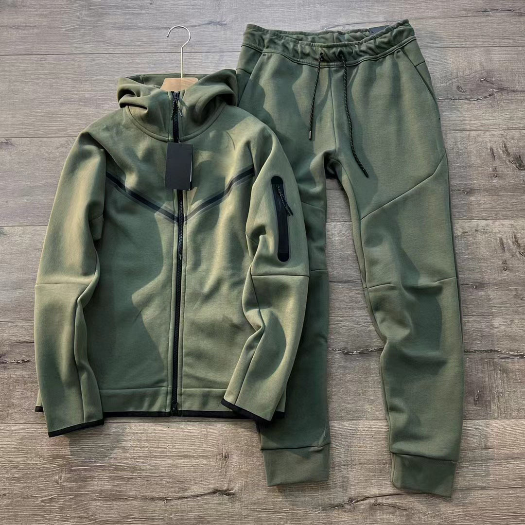 niki tech Tracksuit set Mens tracksuit sports tech fleece jogging suits running shirts shorts quick dry sportswear soccer jersey basketball shorts coat