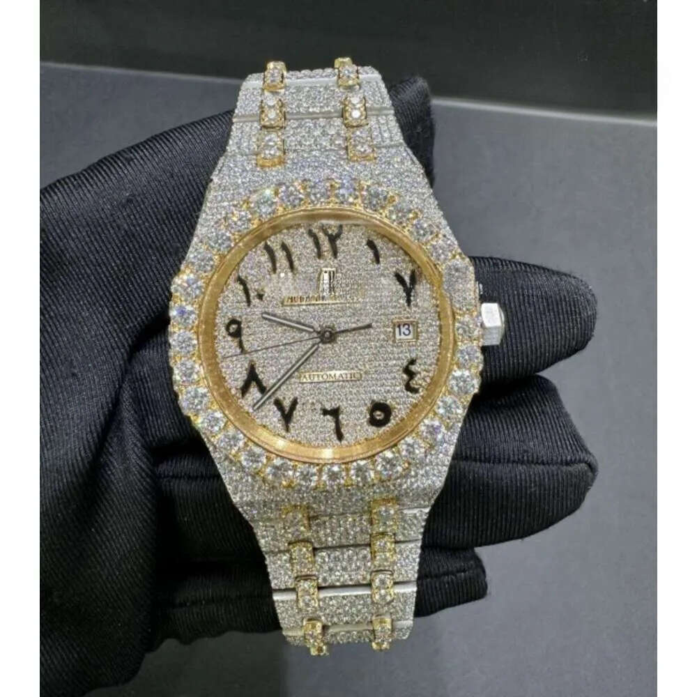2025 A universal wholesale style morganite wristwatch for both men and women, featuring an ice crystal design, is suitable for both men and women to wear.