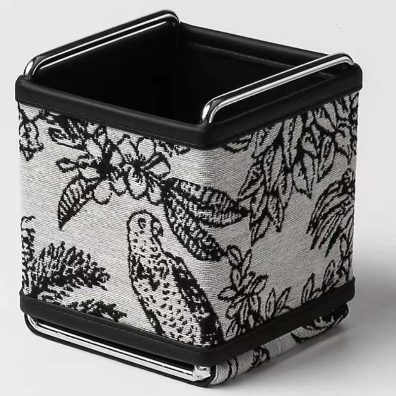 New French Style Desktop Leather High-End Light Makeup Brush Remote Control Pen Holder Stationery Miscellaneous Storage Box