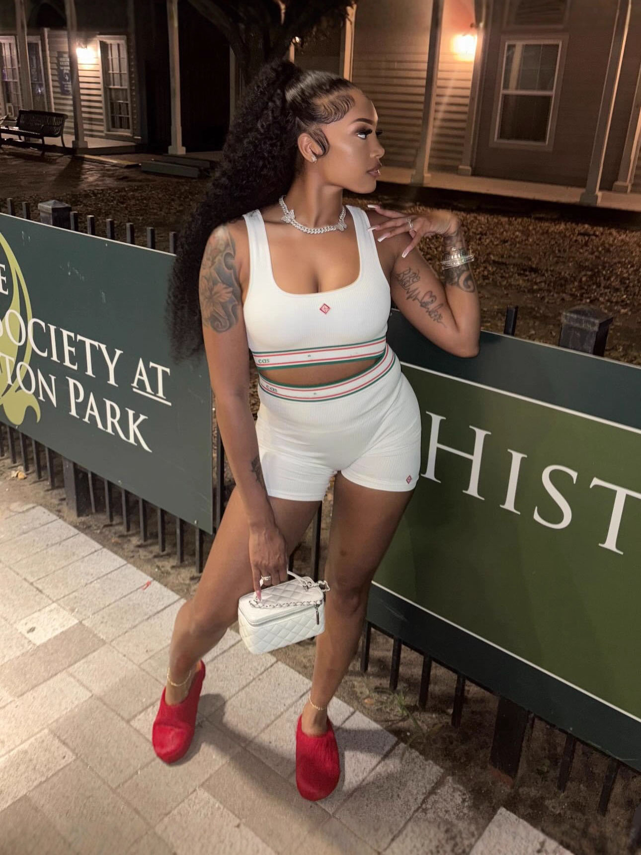 Women's Tracksuits Designer Retro Casual Street Sexy Spicy Girl Print Vest Shorts Set Two-piece Set Sports Fitness Wear Suits