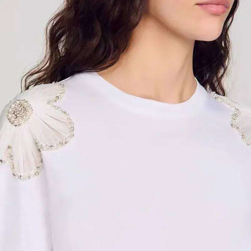 hoodie Shoulder Beading Flower Decoration Women's T- Shirts Summer Simple Lady Round Neck Short Sleeve Tee jacket