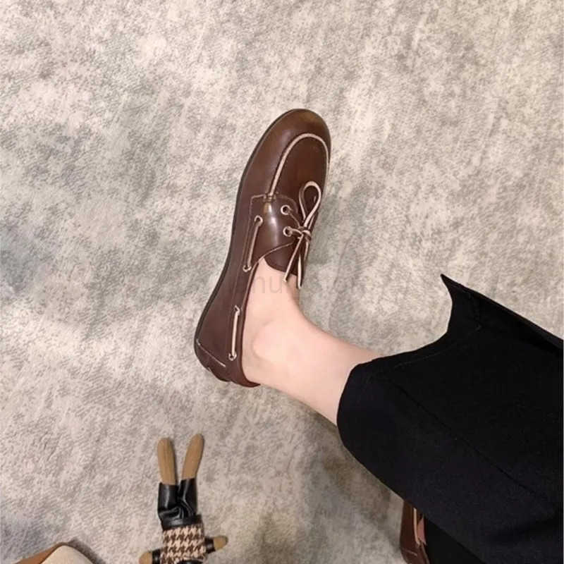 2025 Womens Loafers Shoes Genuine Leather High Quality Round Toe Soft Sole Flat Shoes Lace Up Breathable Ladies Casual Shoes M250818