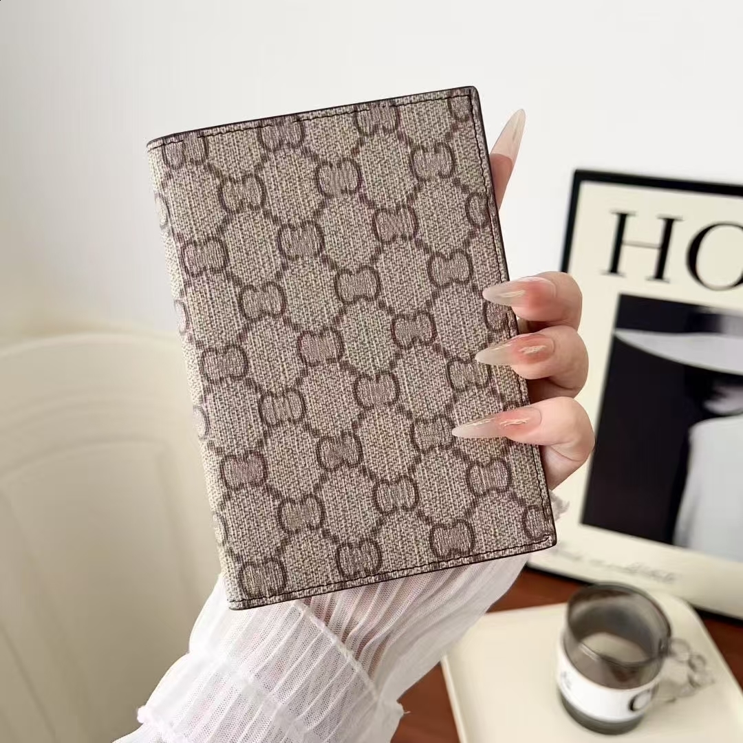 Trendy Passport Holder High-End Leather Couple Style Multi-Slot Card Holder Card Case Notebooks 250818