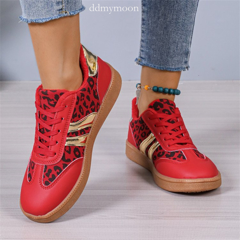 2025 New Women's Sneakers Large Size Thick Sole Color Block Casual Low Top Sports Shoes ddmymoon