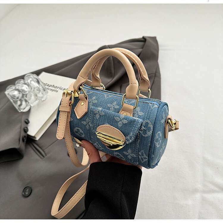 Popular Niche Denim for Women New Trendy Fashionable Versatile Crossbody Handheld Cylinder Bag 2025