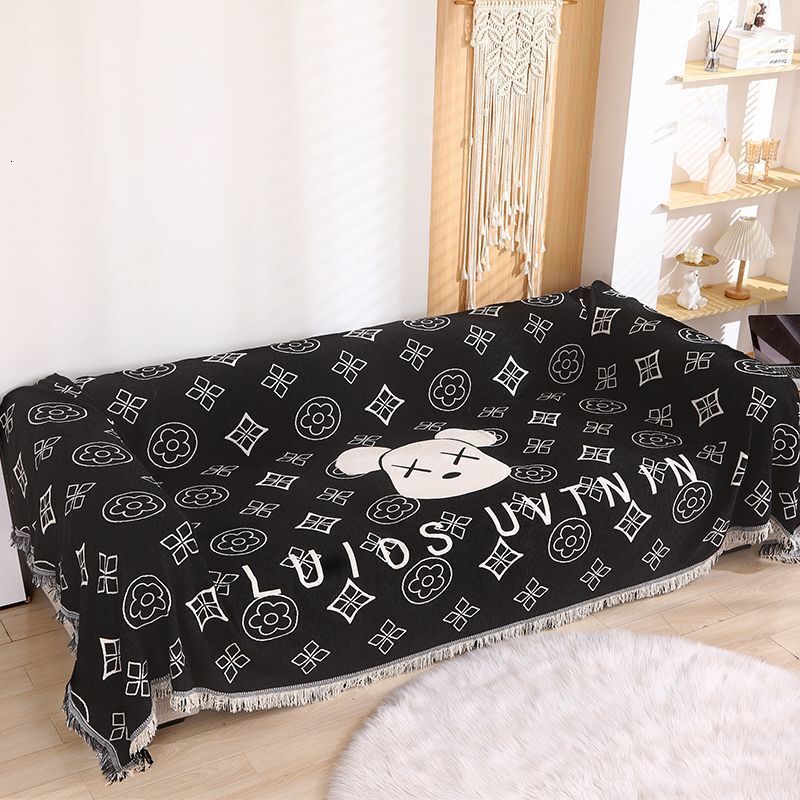 Ins style Cat-Proof Luxury All-Season Universal designer luxcury Throw Full Cover Blanket Sofa Slipcover Dustproof ddmythur