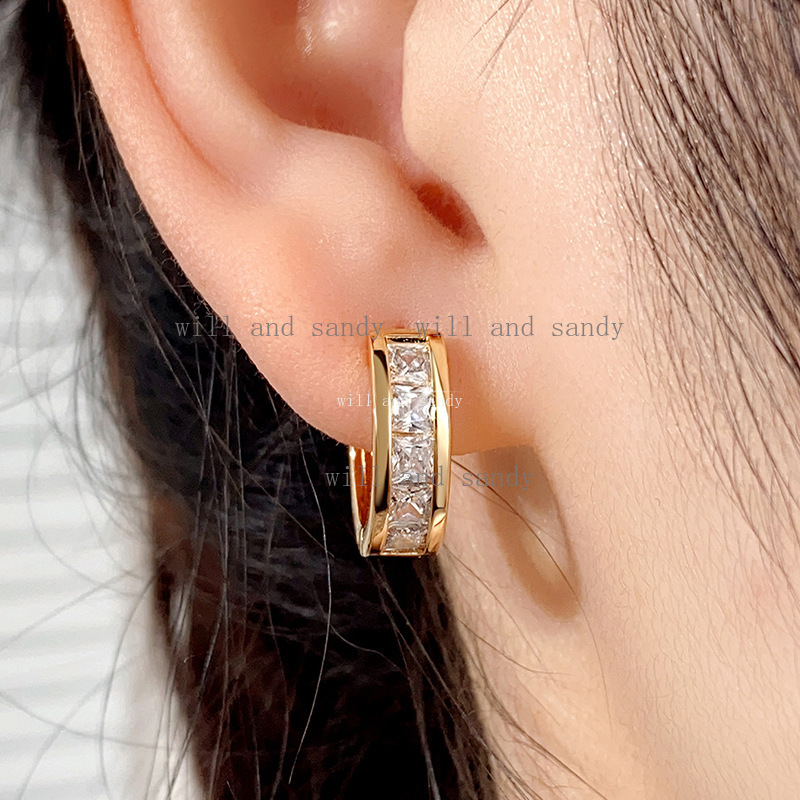14K Gold Hoop Earrings for Women Dazzling Square Cubic Zirconia Circle Hoop Huggie Stylish Hypoallergenic Jewelry Designer Jewelry Sterling Silver Ear