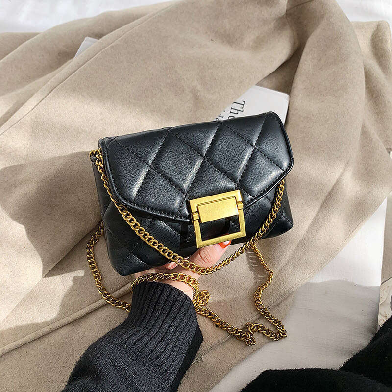 Minimalist Fashion Bags Diamond Chain Designer for Women New 2025 Summer Niche Casual Small Square Versatile Crossbody Bag