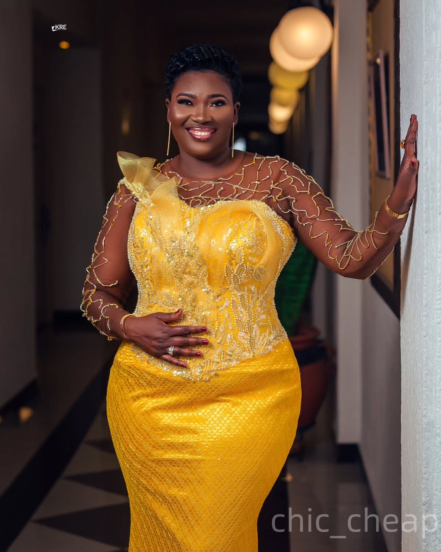 2025 Plus Size Yellow Mermaid Mother Of Bride Dresses Beaded Lace Full Sleeves Evening Party Mama's Dress Vintage Birthday Wedding Guest Groom Mo