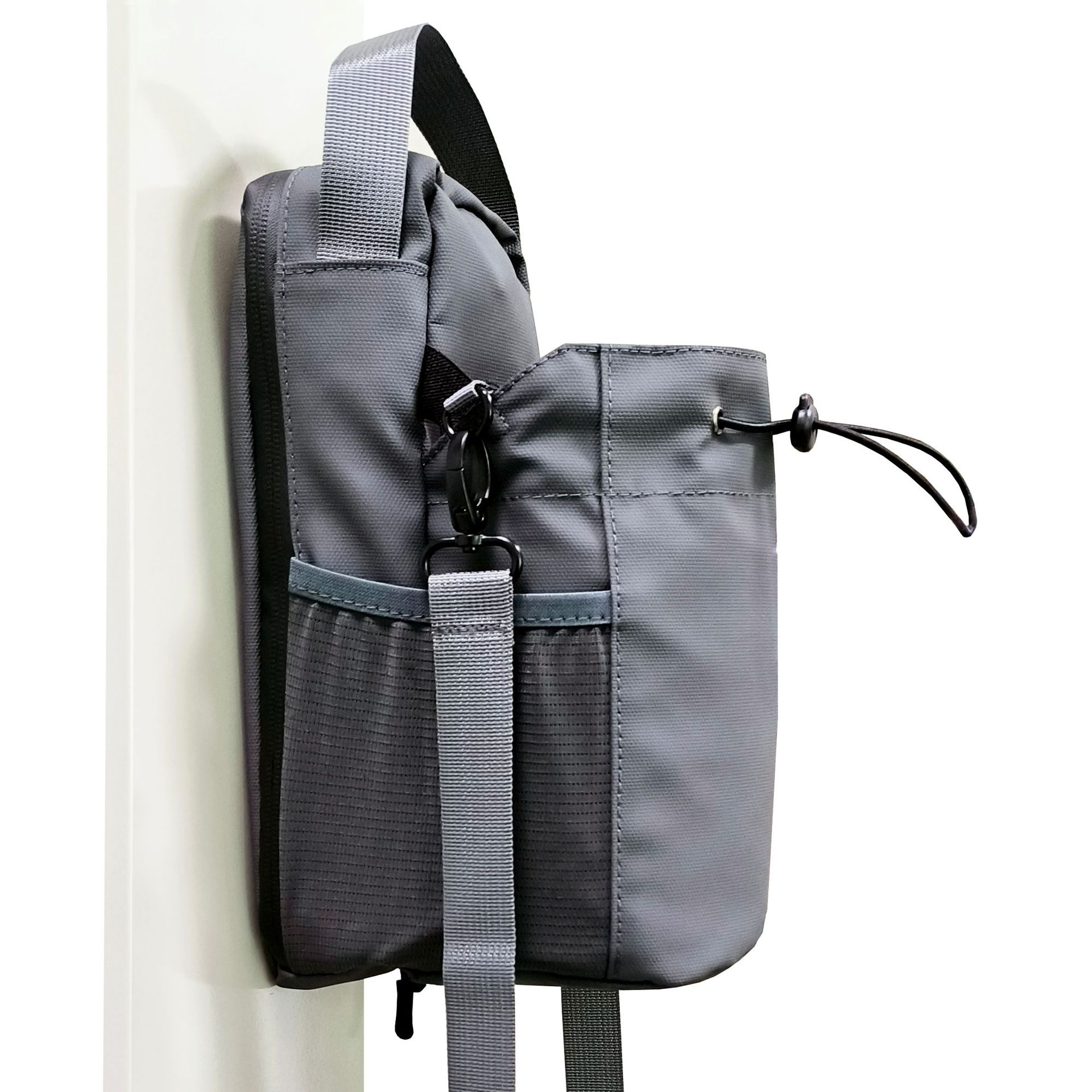 Magnetic fitness bag Sleek Athletic Gear Organizer With Secure Hold Easy-to-Carry Magnetic Closure-2 Magnets