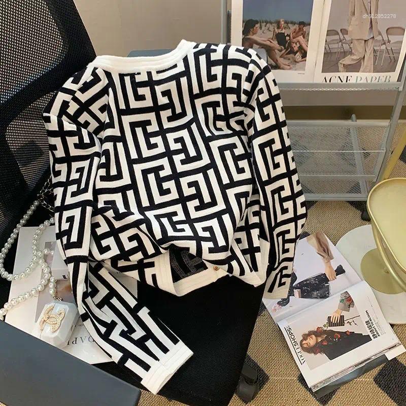 Women's Knits Spring Autumn Jacket Women Knitted Cardigan Cropped High-end Luxury Clothes Short Tops Sweater Trend Coats