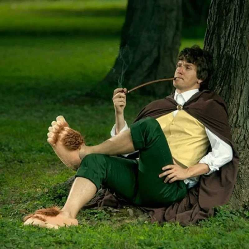 New Creative Cartoon Monster Feet Plush Cotton Slippers Fem Winter Couple Warm Cotton Shoes Personalized Indoor He Shoes Y250818