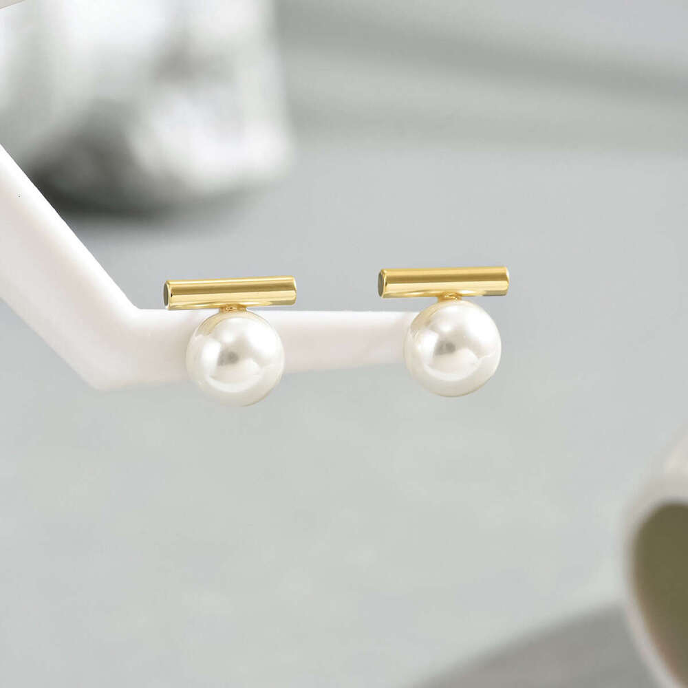 Ins High-End Japanese and Korean Mori Earrings for Women, Niche Inlaid Pearl Design, Simple Earrings, Academy Style Ear Jewelry