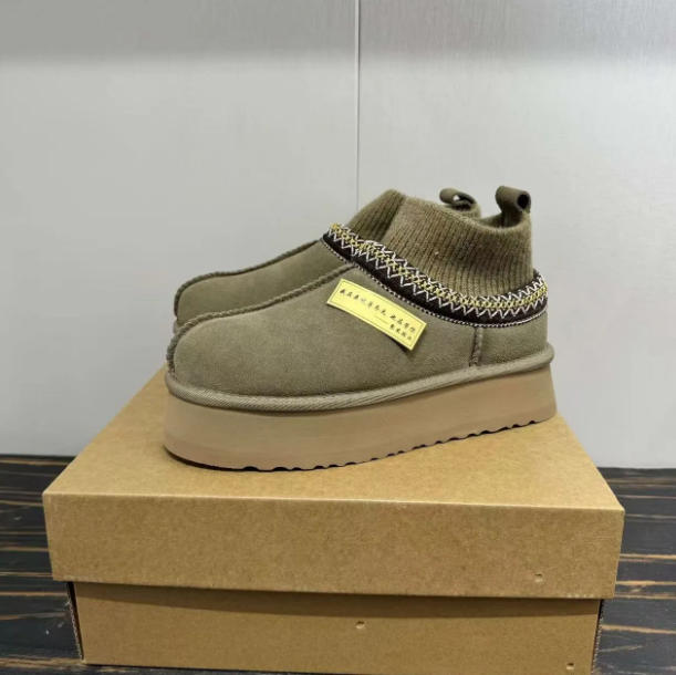 Hot Woman platform tazz slipper Sock elastic opening love heart mini platform snow boots tasman slipper cozy Winter Warm Boots Beautiful gifts