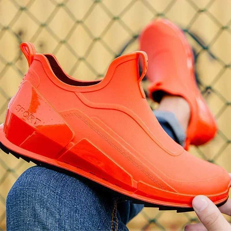Mens Rain Boots Ankle Waterproof Shoes Men Casual Fishing Work Shoes Slip N-slip Rain Shoes Womens Kihen Rubber Shoe Long Boots XJ250818