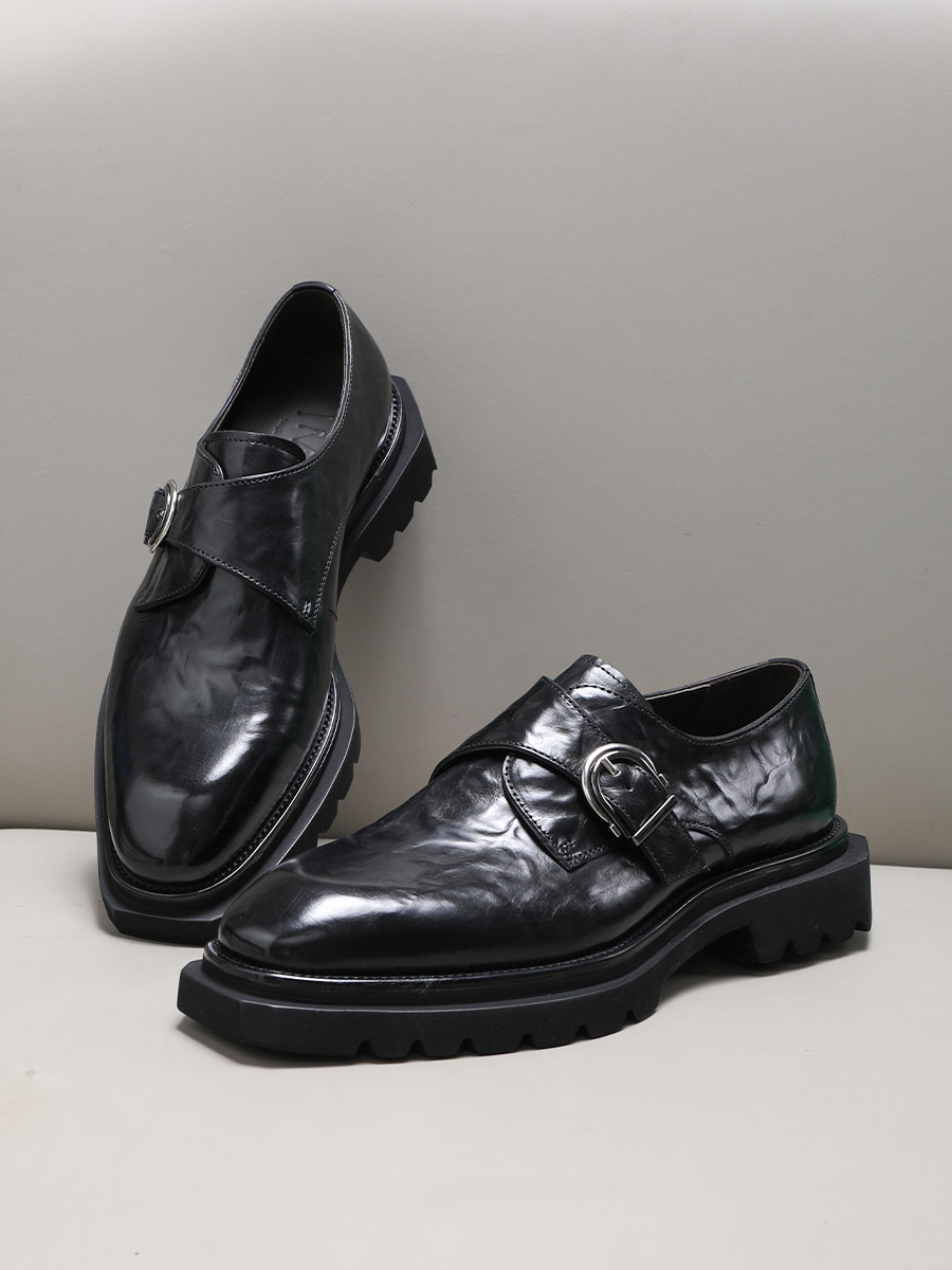 Men's buckle leather shoes made from top-grain cowhide, suitable for weddings and workwear, European style, luxurious quality.