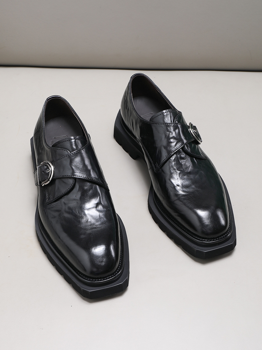 Men's buckle leather shoes made from top-grain cowhide, suitable for weddings and workwear, European style, luxurious quality.